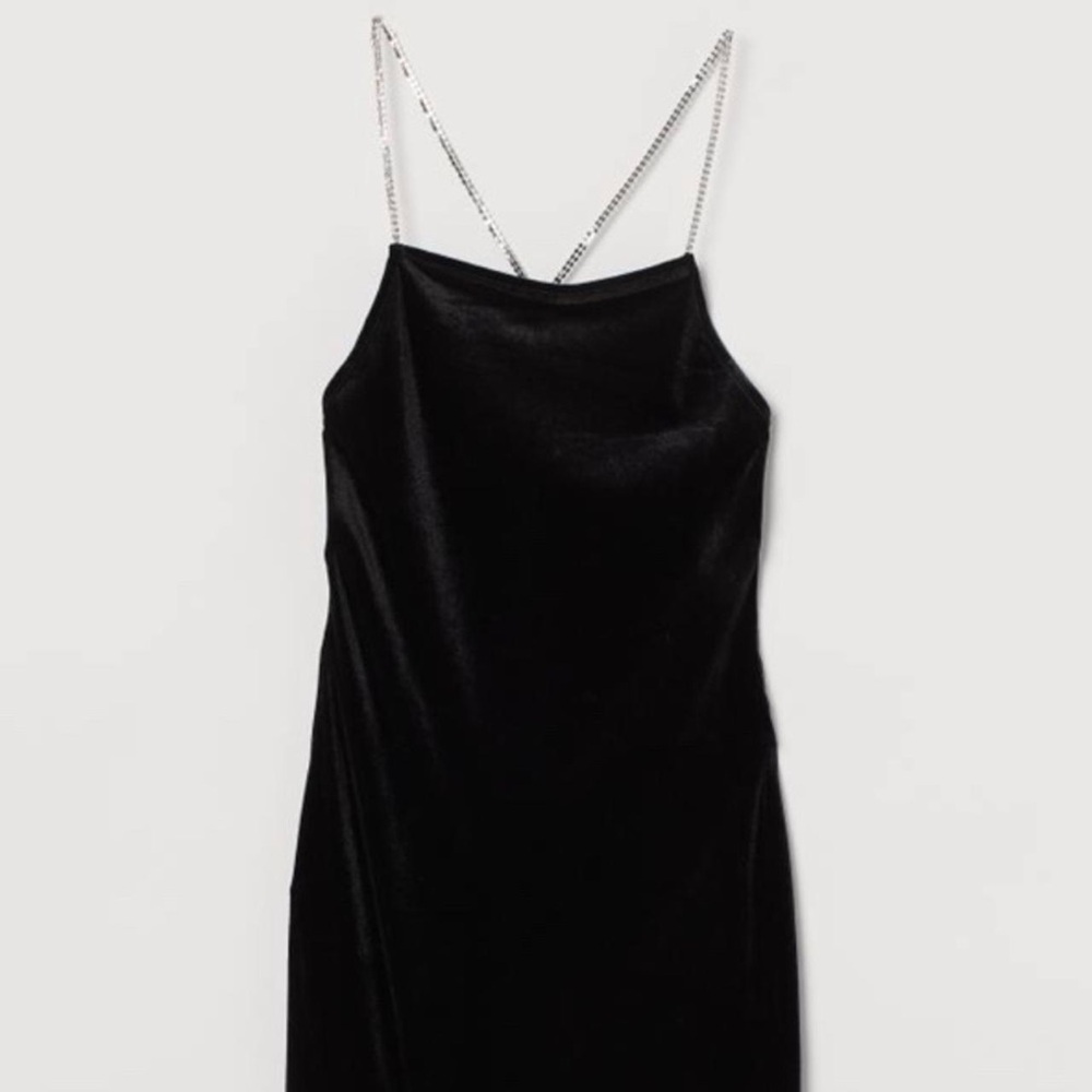 NWT H&M Black Velvet Mini Dress – Diamond Strap Party Dress with Chain Details